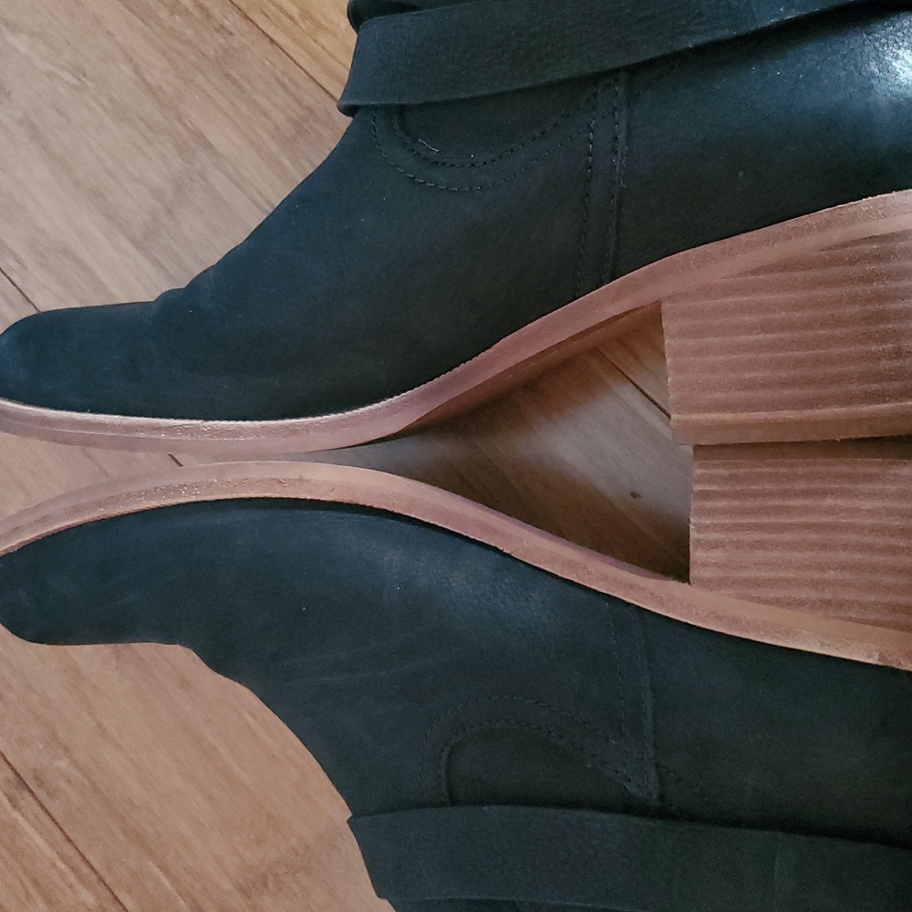 UGG Elora Black Ankle Boots Size 9 - Picture 9 of 13